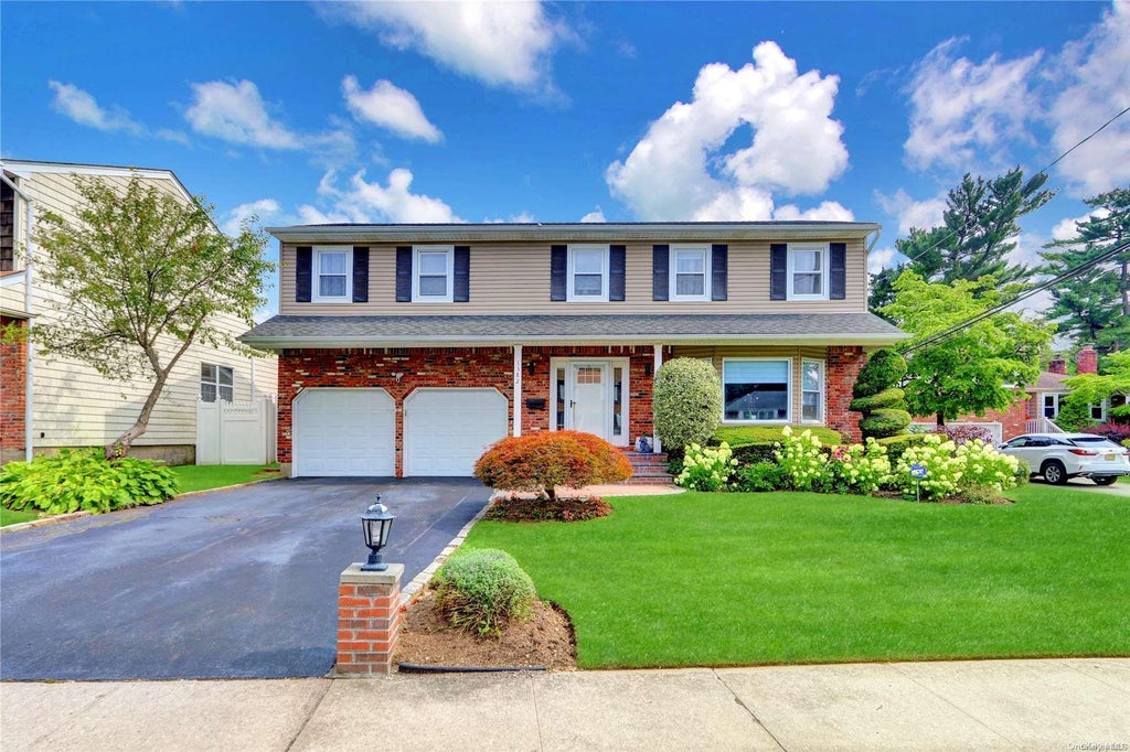 2 of 34 - 1382 Sally Court, East Meadow, NY