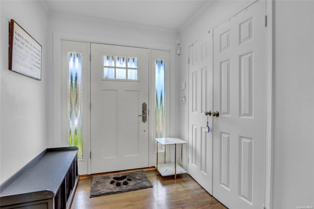 6 of 34 - 1382 Sally Court, East Meadow, NY
