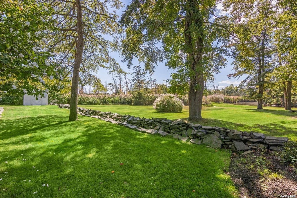 25 of 32 - 52 Riverview Court, Oakdale, NY