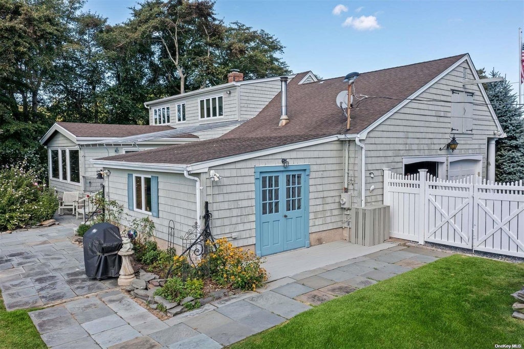 29 of 32 - 52 Riverview Court, Oakdale, NY