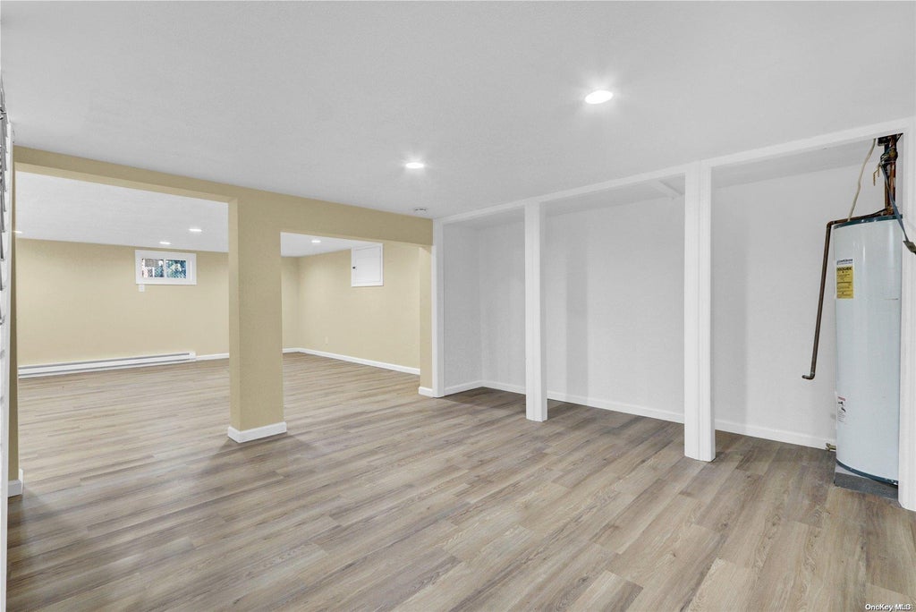 23 of 32 - 51 Dillmont Drive, Smithtown, NY