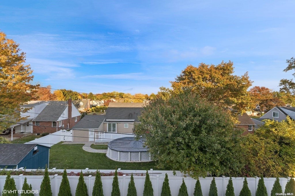 18 of 31 - 331 Emanuel Way # 331, East Meadow, NY