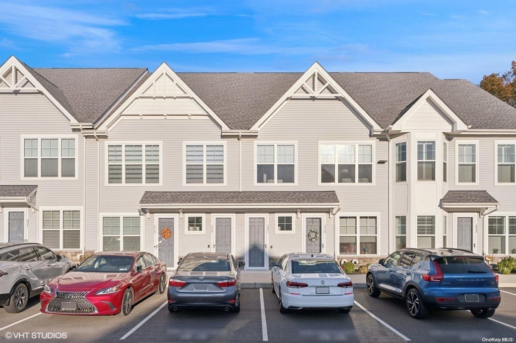 2 of 31 - 331 Emanuel Way # 331, East Meadow, NY