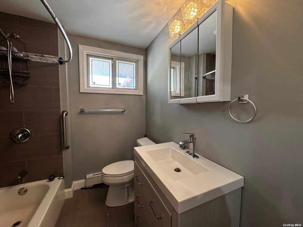 10 of 24 - 1061 Northern Boulevard, Baldwin, NY