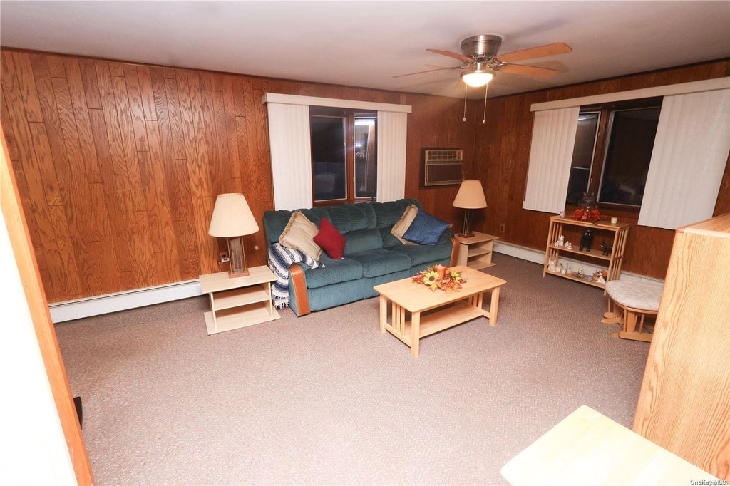 13 of 32 - 247 Trumpet Lane, Holbrook, NY