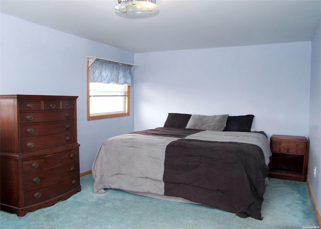 8 of 13 - 4 Quail Road, Mastic Beach, NY