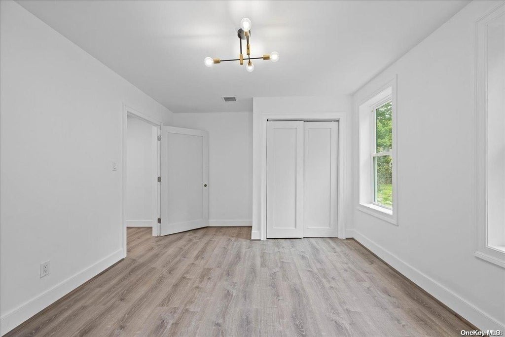 9 of 37 - 30 New Mill Road, Smithtown, NY