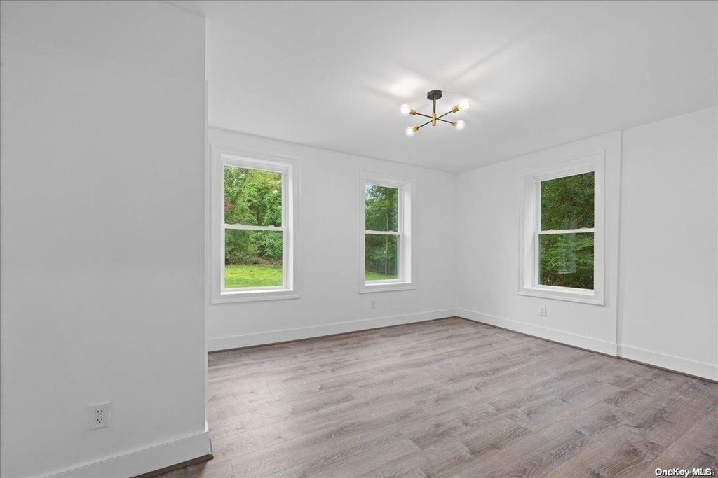 10 of 37 - 30 New Mill Road, Smithtown, NY