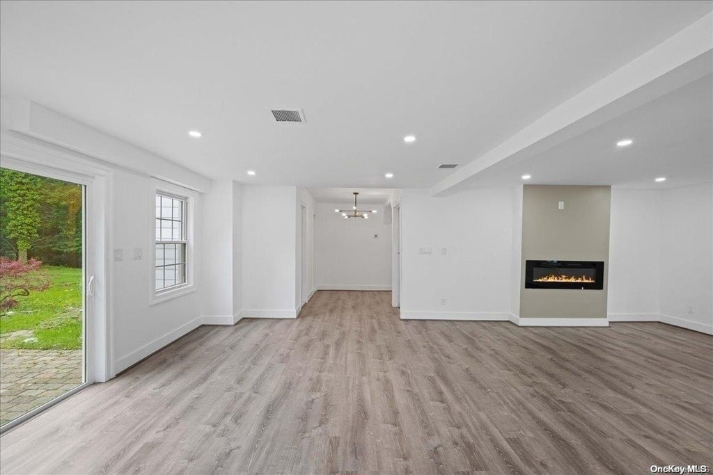 12 of 37 - 30 New Mill Road, Smithtown, NY