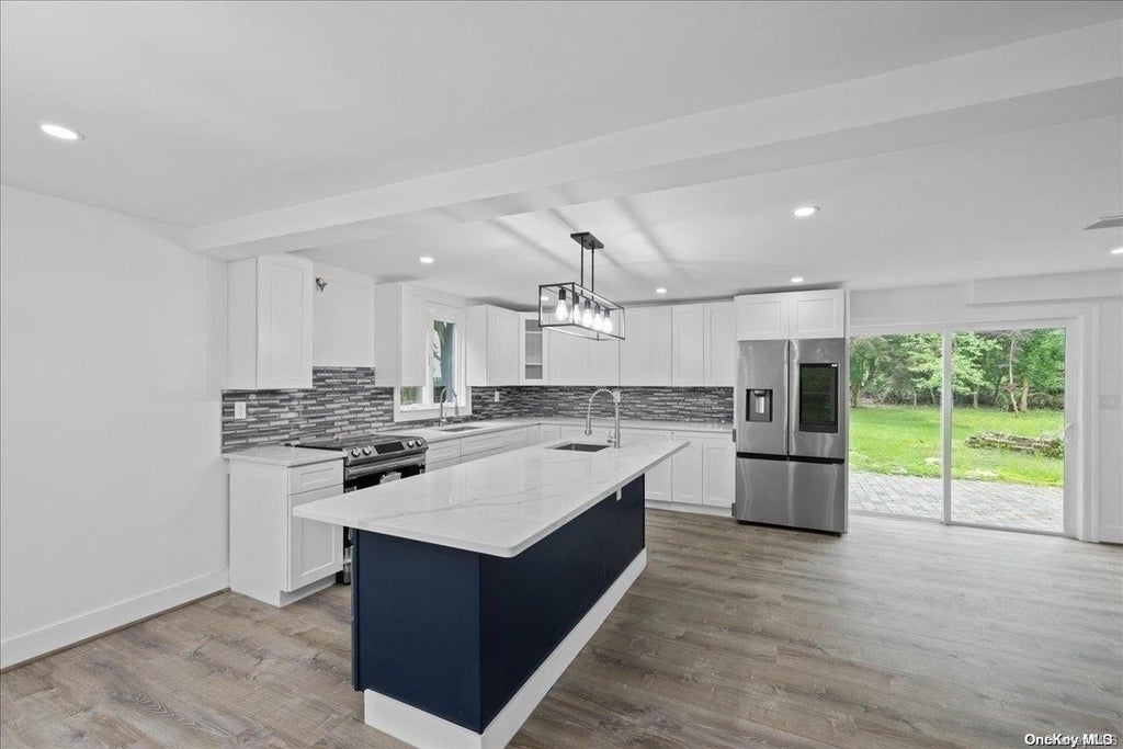 14 of 37 - 30 New Mill Road, Smithtown, NY
