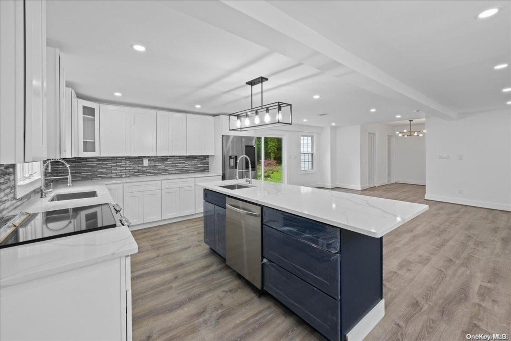 15 of 37 - 30 New Mill Road, Smithtown, NY