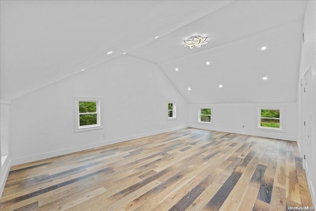 22 of 37 - 30 New Mill Road, Smithtown, NY