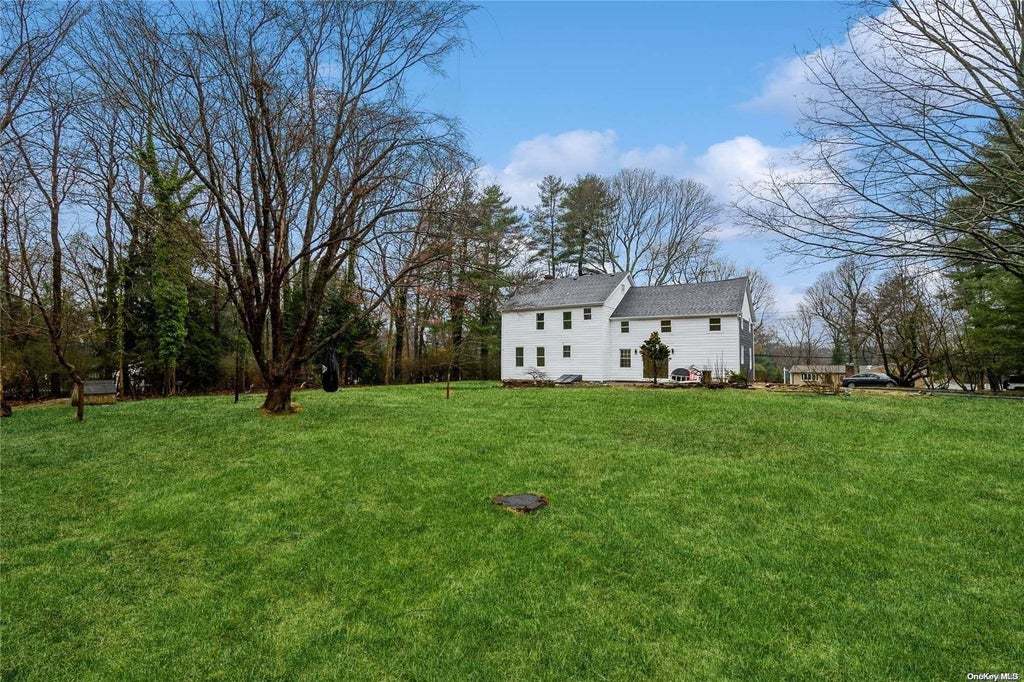 36 of 37 - 30 New Mill Road, Smithtown, NY