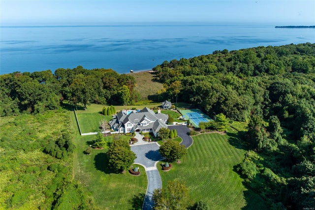697 Short Beach Road, Nissequogue