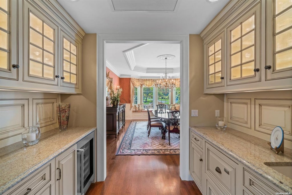 10 of 39 - 697 Short Beach Road, Nissequogue, NY