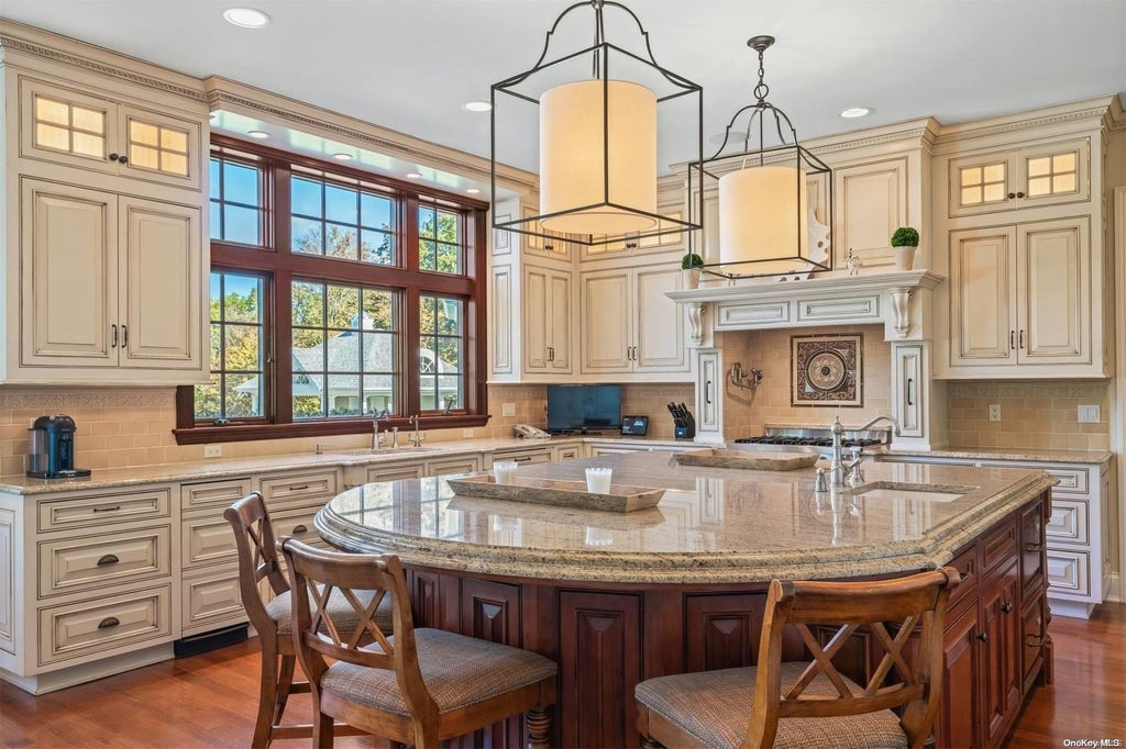 12 of 39 - 697 Short Beach Road, Nissequogue, NY