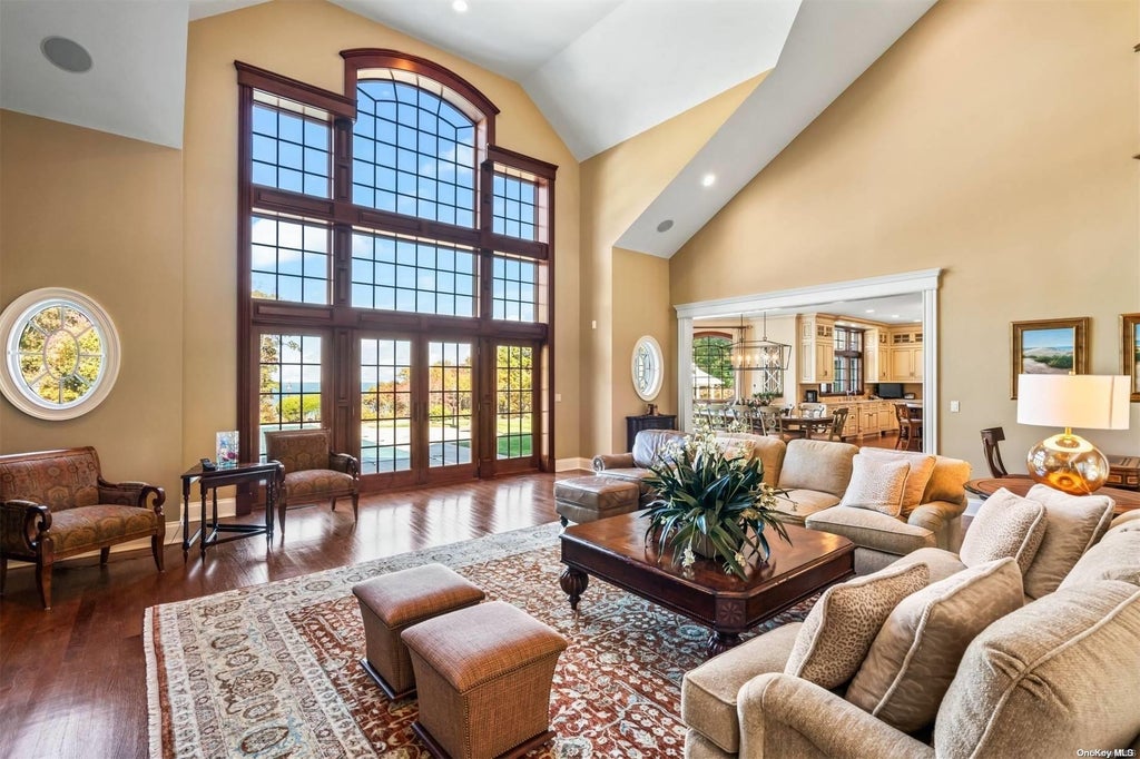 15 of 39 - 697 Short Beach Road, Nissequogue, NY