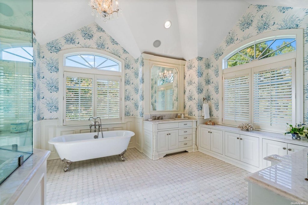 20 of 39 - 697 Short Beach Road, Nissequogue, NY