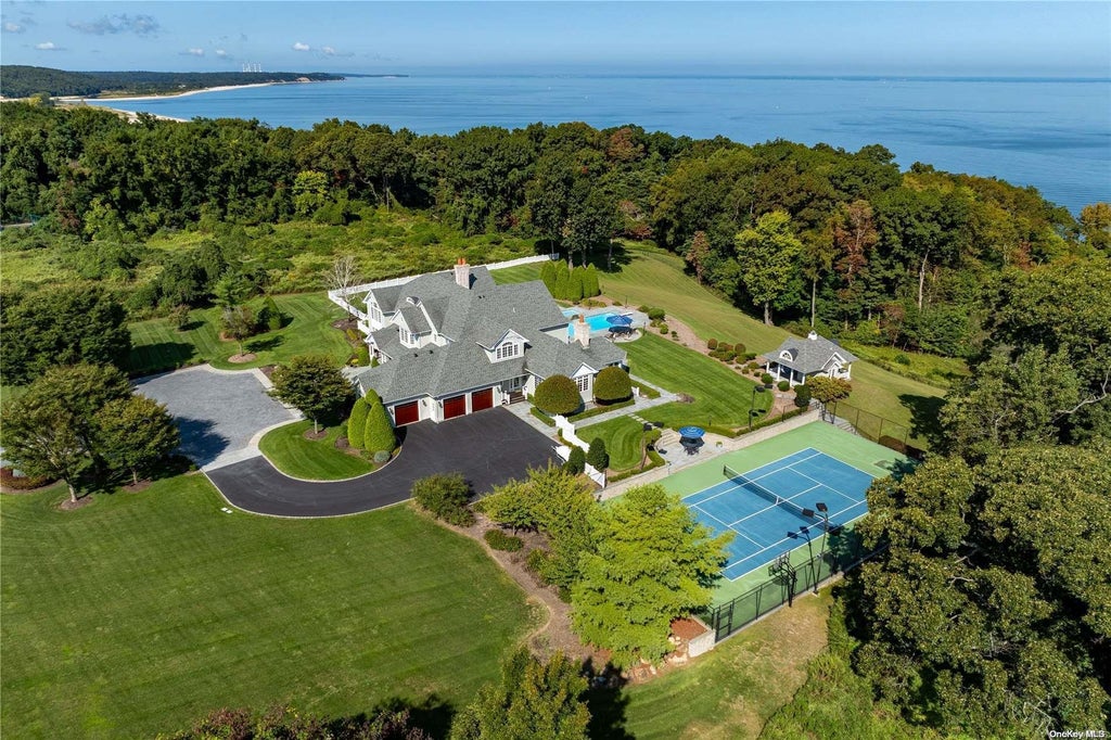 37 of 39 - 697 Short Beach Road, Nissequogue, NY