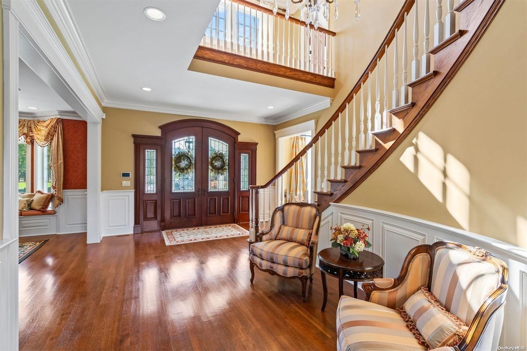 7 of 39 - 697 Short Beach Road, Nissequogue, NY
