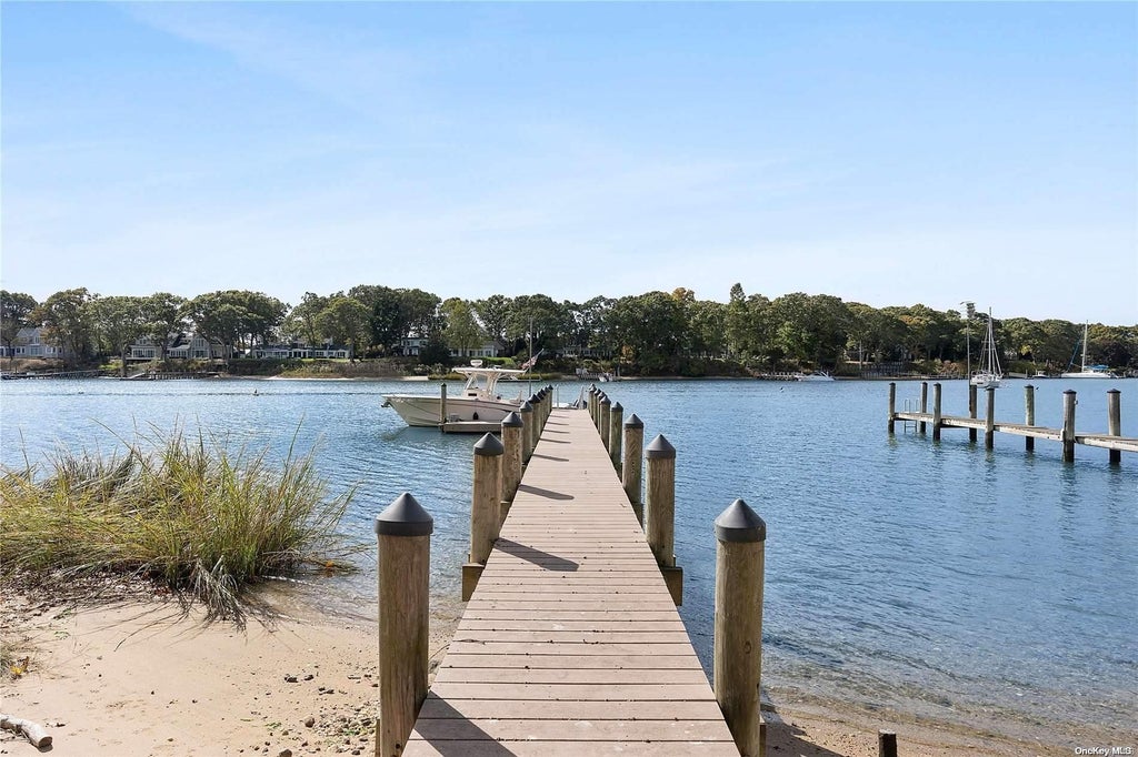 1 of 25 - 1750 Hobart Road, Southold, NY