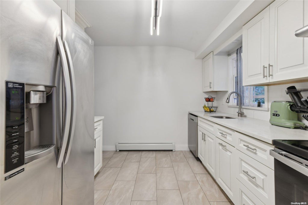 15 of 37 - 126 Country Road, Smithtown, NY