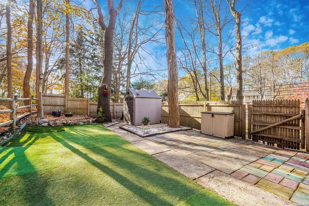29 of 37 - 126 Country Road, Smithtown, NY