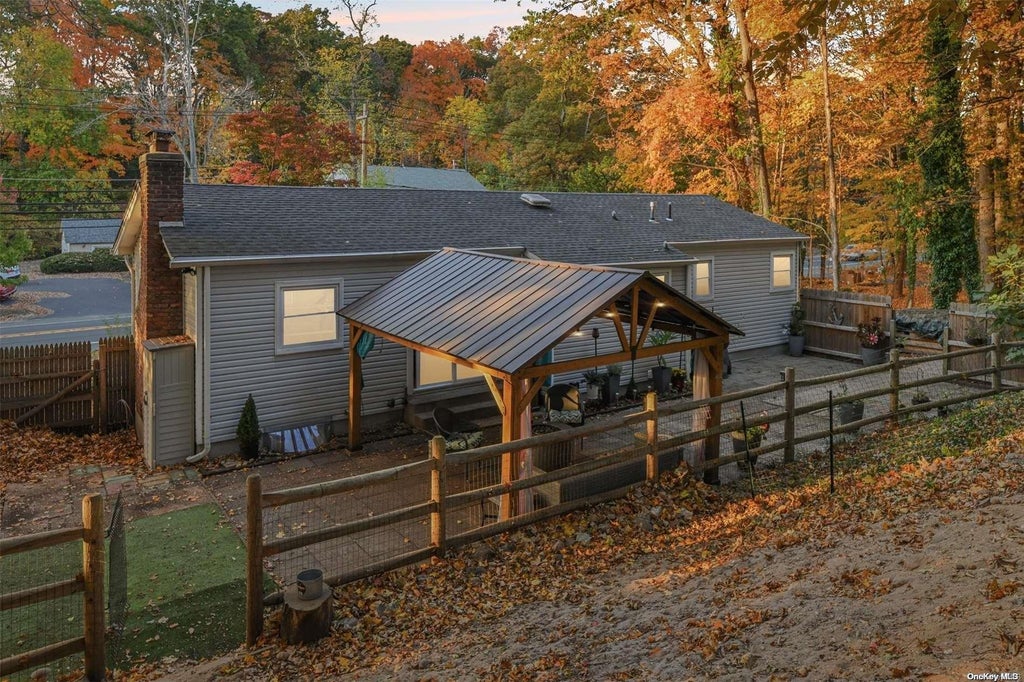 36 of 37 - 126 Country Road, Smithtown, NY