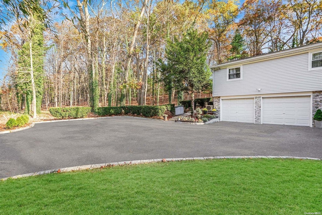 6 of 37 - 126 Country Road, Smithtown, NY