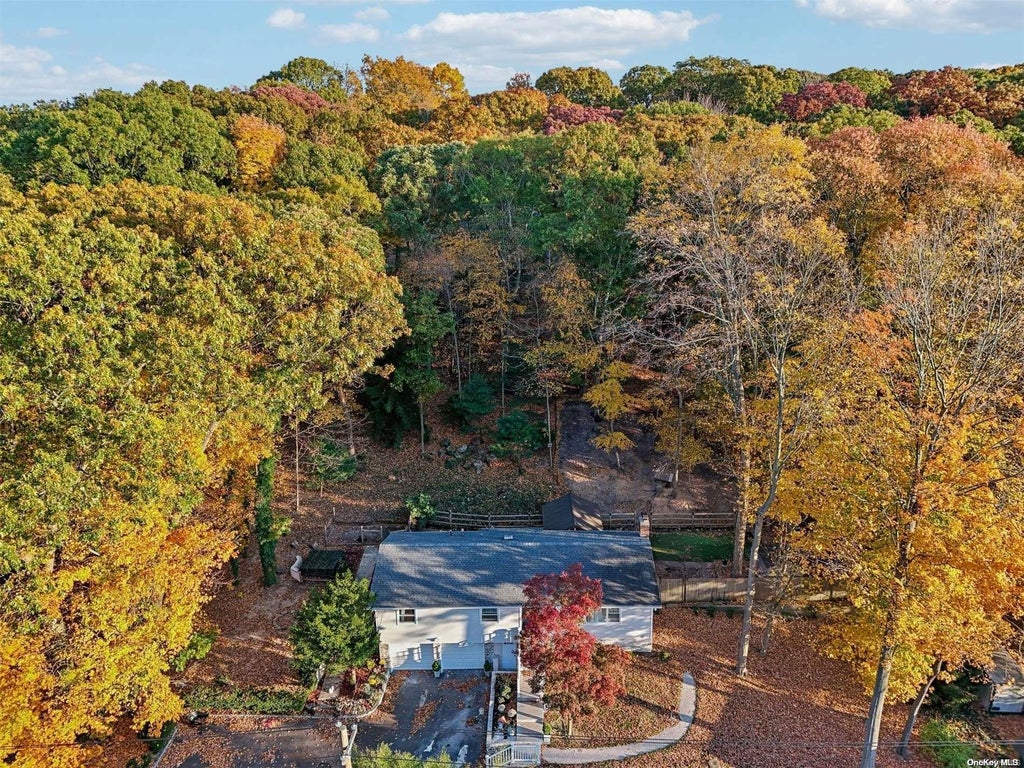 8 of 37 - 126 Country Road, Smithtown, NY