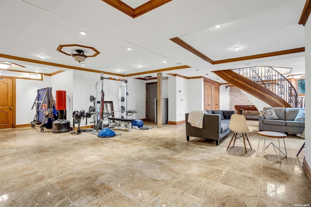 30 of 36 - 19 Center Drive, Malba, NY