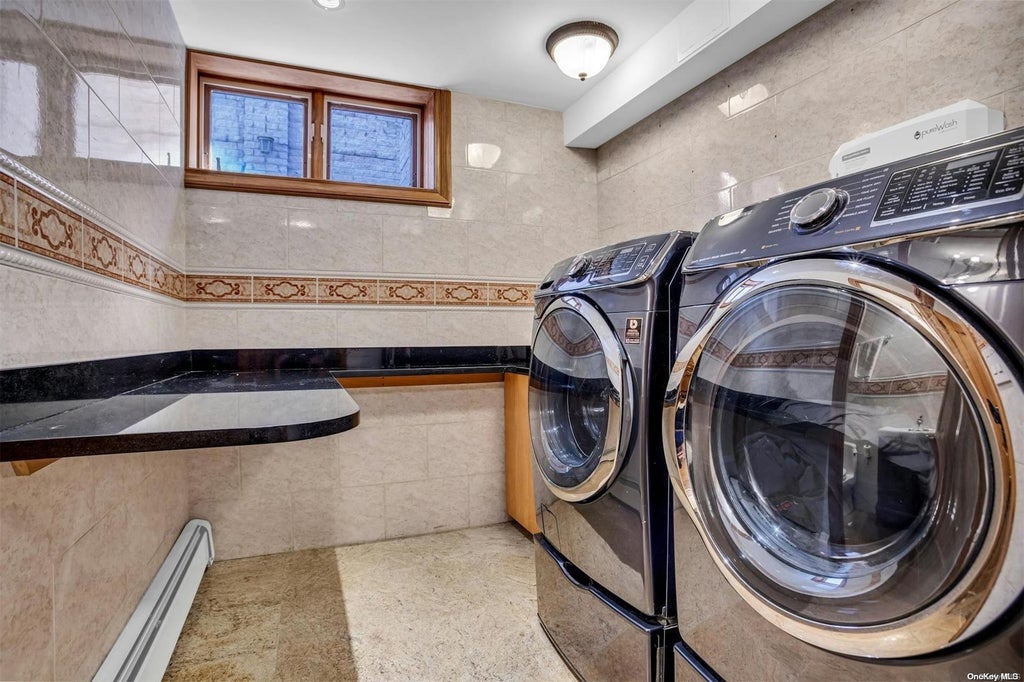 31 of 36 - 19 Center Drive, Malba, NY