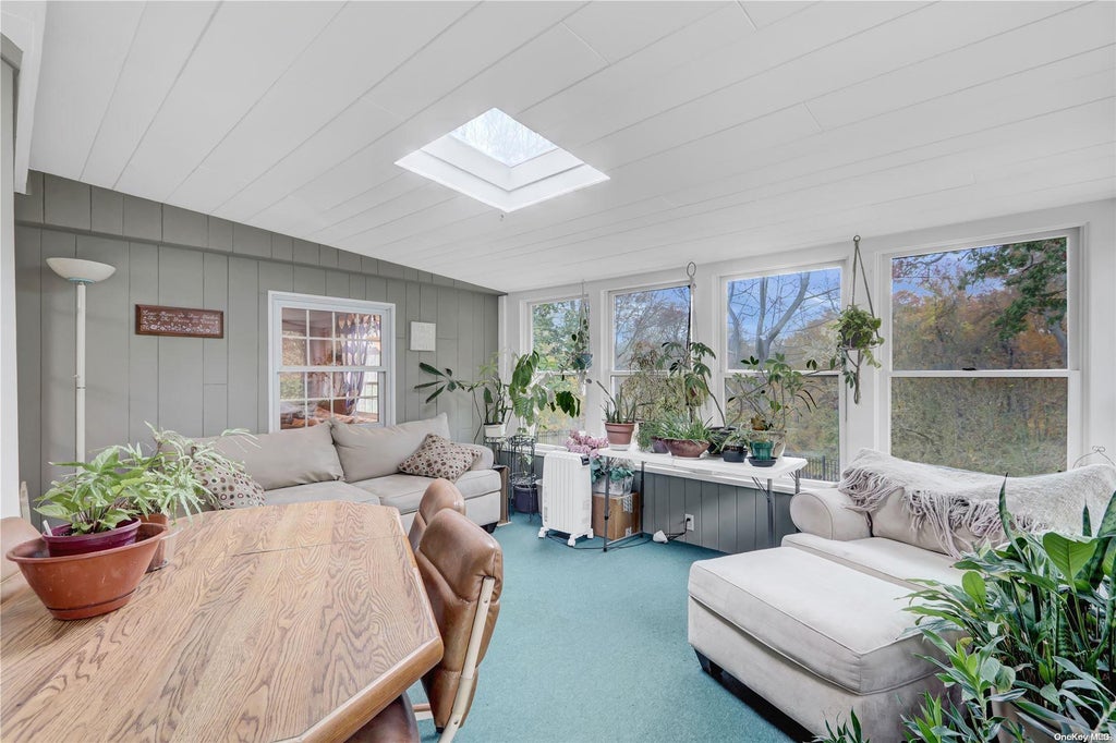 10 of 35 - 61 New Mill Road, Smithtown, NY