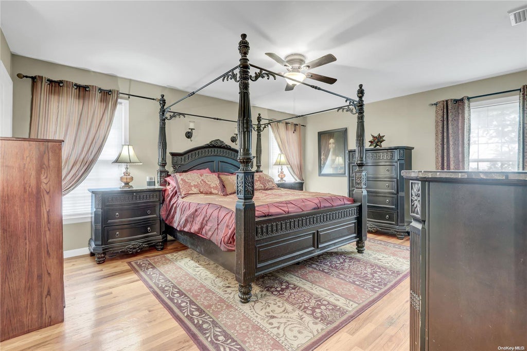 13 of 35 - 61 New Mill Road, Smithtown, NY