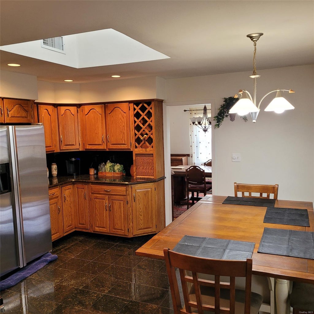 28 of 35 - 61 New Mill Road, Smithtown, NY