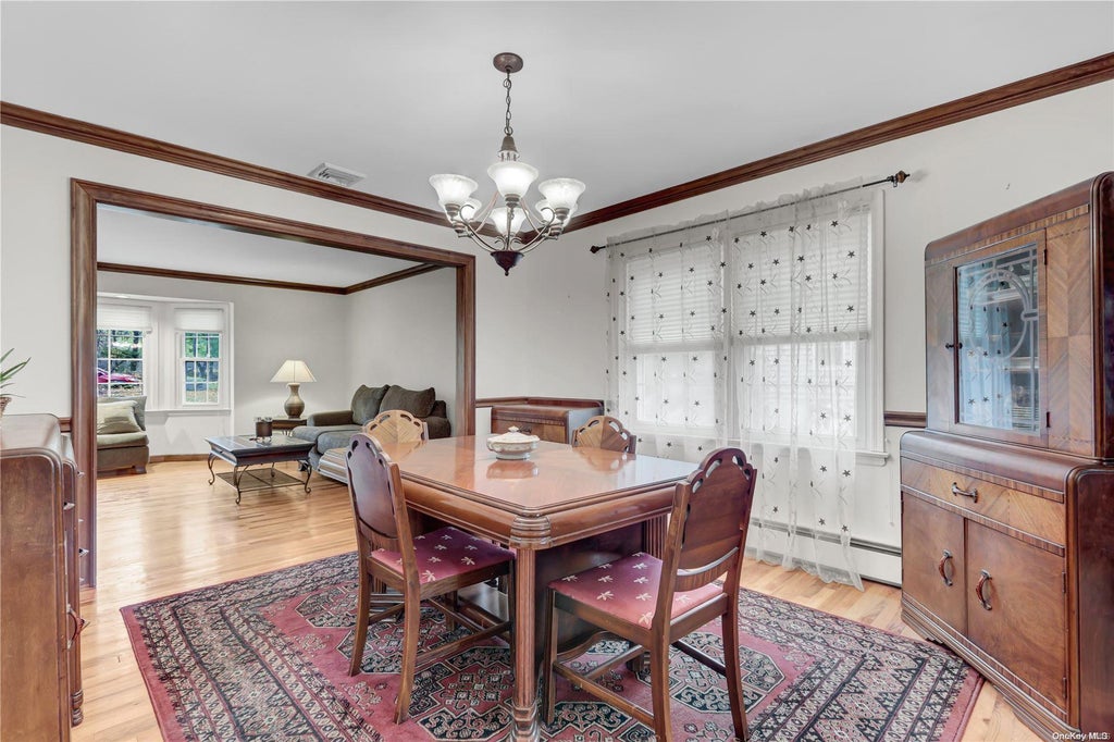 7 of 35 - 61 New Mill Road, Smithtown, NY