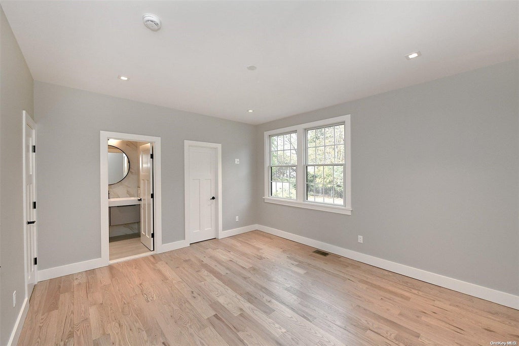 23 of 34 - 20 Waverly Avenue, Smithtown, NY