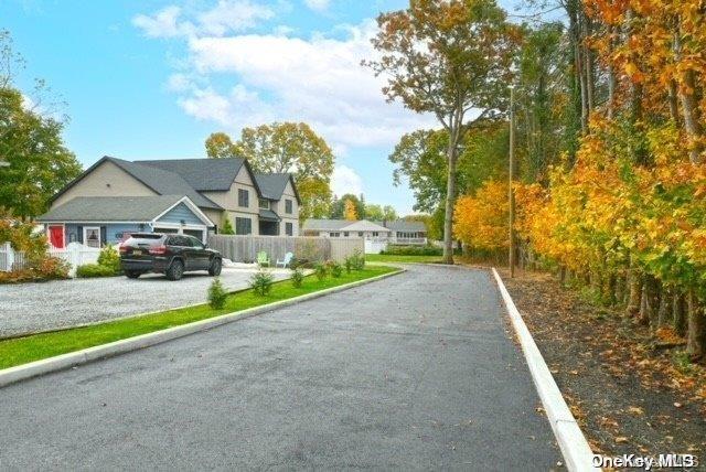 5 of 34 - 20 Waverly Avenue, Smithtown, NY