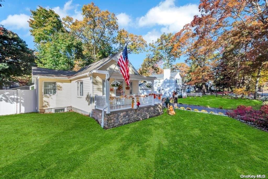 1 of 27 - 12 Gardiners Road, Sound Beach, NY