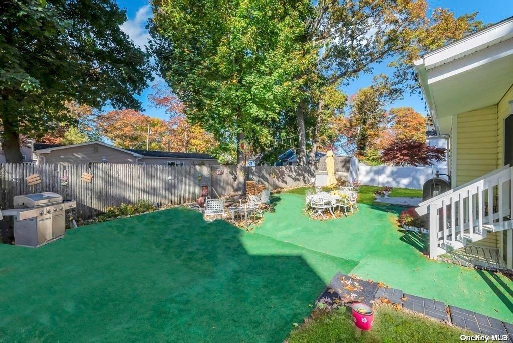 6 of 27 - 12 Gardiners Road, Sound Beach, NY
