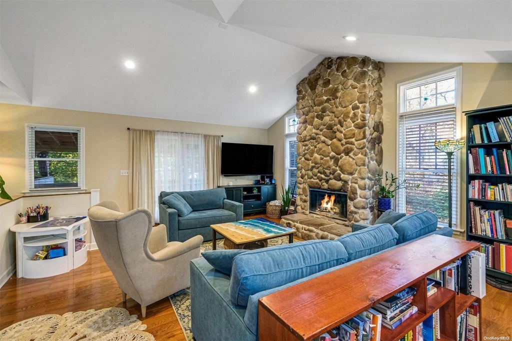 2 of 33 - 4 Bellrose Road, Sound Beach, NY