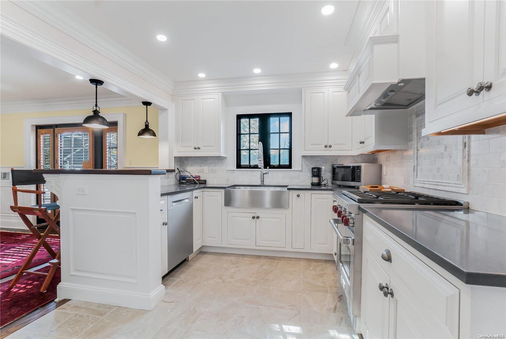 16 of 30 - 580 Edwards St., Baldwin, NY