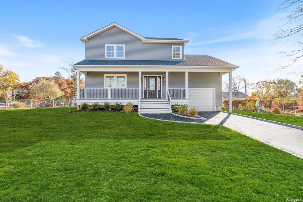 1 of 27 - 5 Waverly Road, Shirley, NY