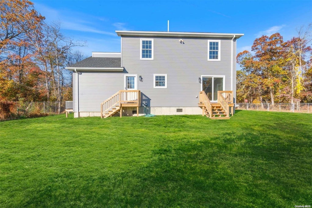 25 of 27 - 5 Waverly Road, Shirley, NY