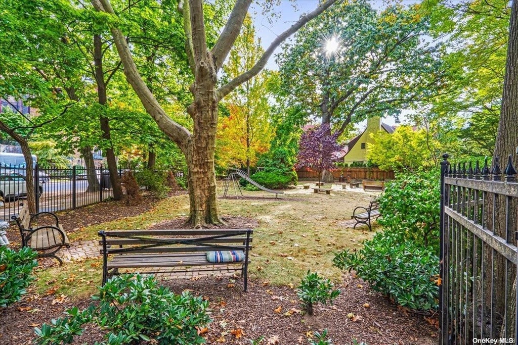 15 of 17 - 4 Dartmouth St. # 6, Forest Hills, NY