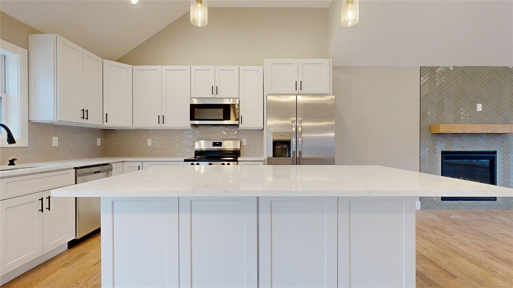 13 of 40 - 115 Brookfield Avenue, Center Moriches, NY