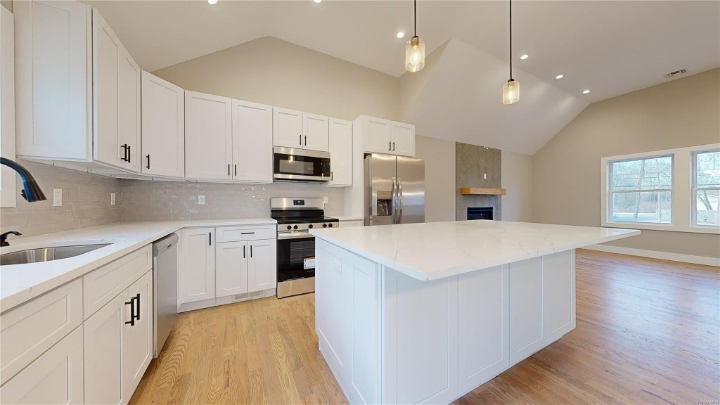 14 of 40 - 115 Brookfield Avenue, Center Moriches, NY