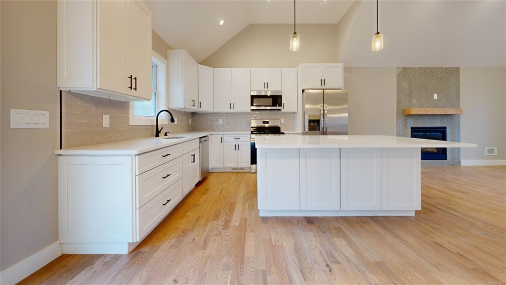 15 of 40 - 115 Brookfield Avenue, Center Moriches, NY