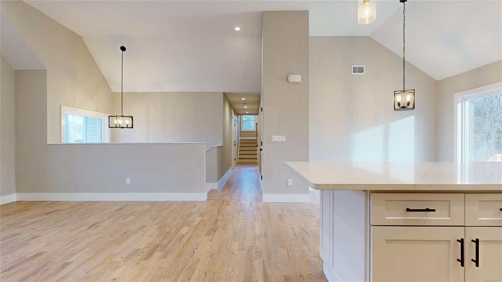 18 of 40 - 115 Brookfield Avenue, Center Moriches, NY