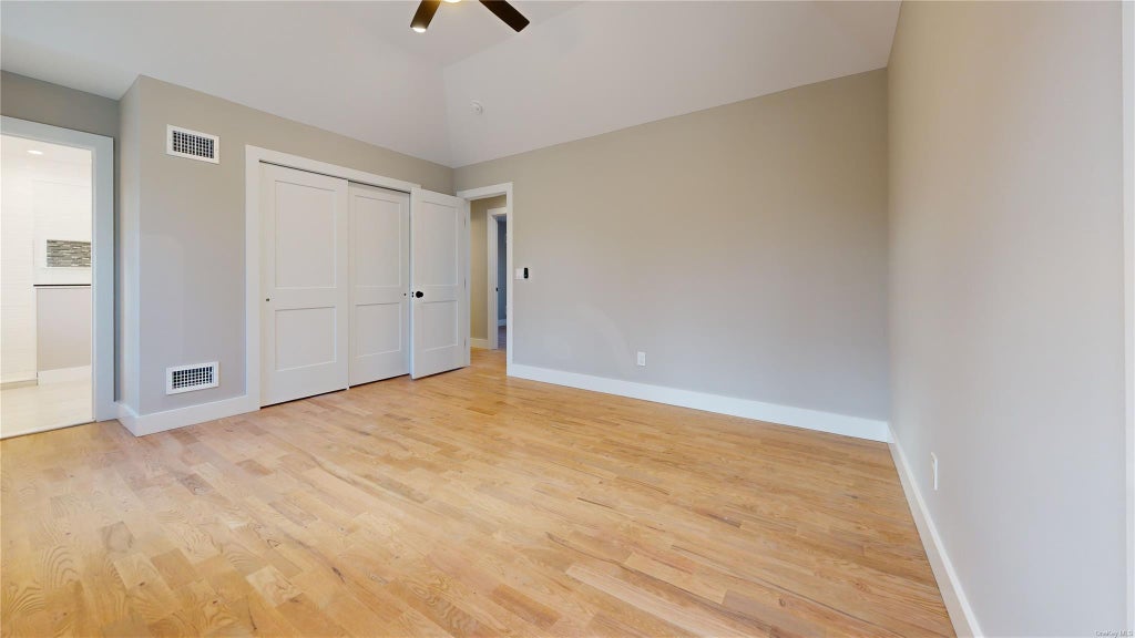 23 of 40 - 115 Brookfield Avenue, Center Moriches, NY
